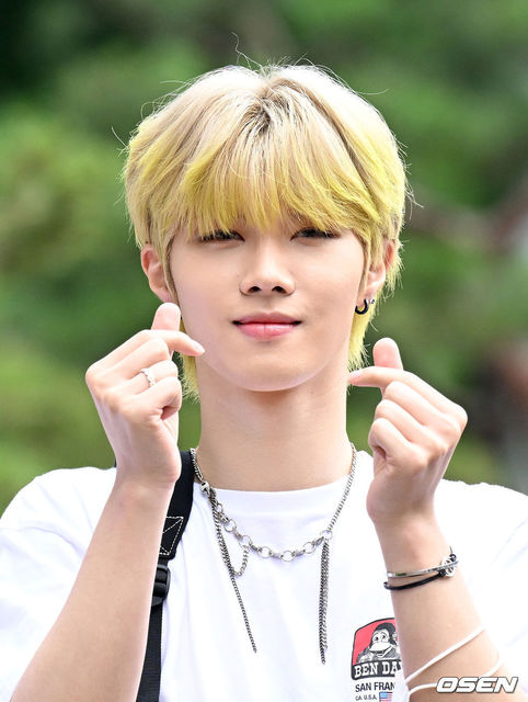 BLITZERS ウジュ ポラロイド wooju BLITZERS - 1st Single 'BOBBIN' (Official Photo - Jinhwa