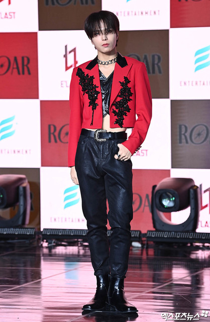 E'LAST(WON HYUK-ウォン・ヒョク): ♪K-POP PHOTO ALBUM♪