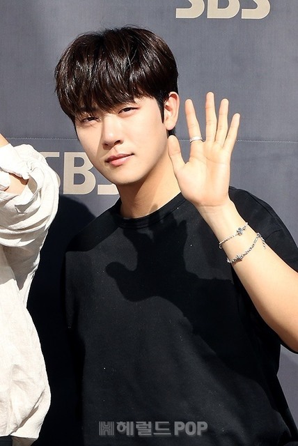 Golden Child(チェ・ボミン): ♪K-POP PHOTO ALBUM♪